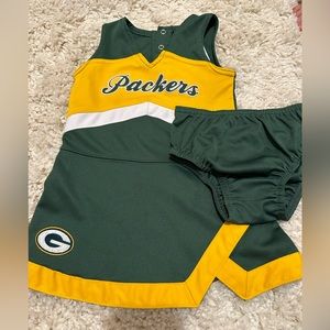 Packers dress